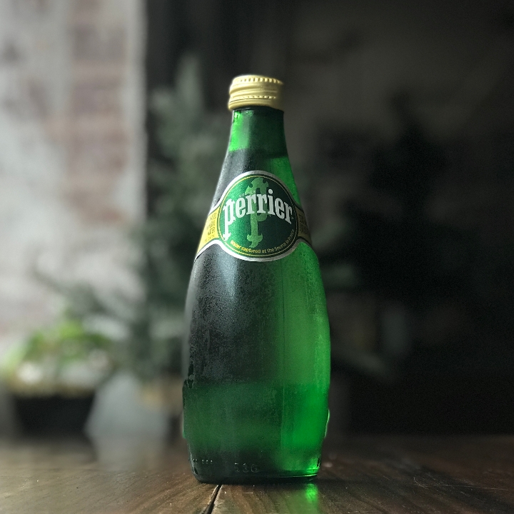 Order Perrier Sparkling Water Bottle food online from Dooby's store, Baltimore on bringmethat.com