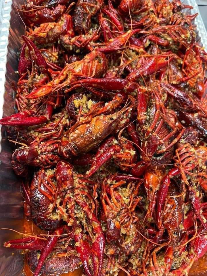 Order Crawfish  in spicy cajun sauce  food online from Tuyet Mai store, San Francisco on bringmethat.com