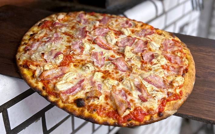 Order Chicken & Bacon food online from Frank Pepe Pizzeria Napoletana store, Chestnut Hill on bringmethat.com