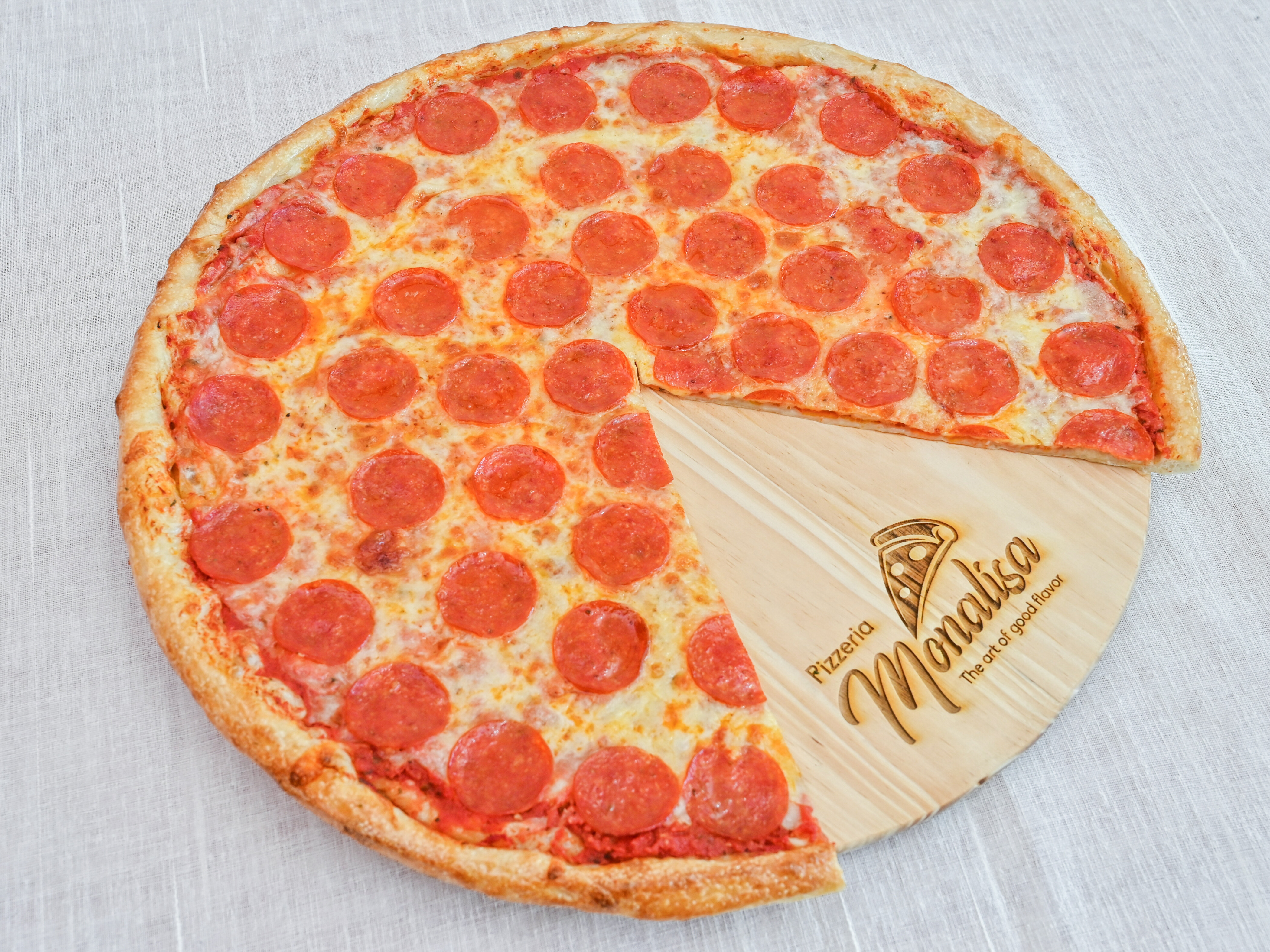 Order Pepperoni Pizza food online from Mona Lisa Pizzeria & Sub Shop store, Coral Gables on bringmethat.com