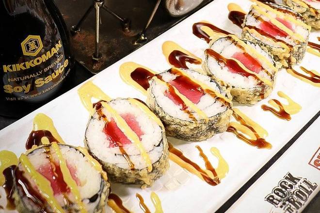 Order Tuna Roll  food online from Rock N Roll Sushi store, Baton Rouge on bringmethat.com