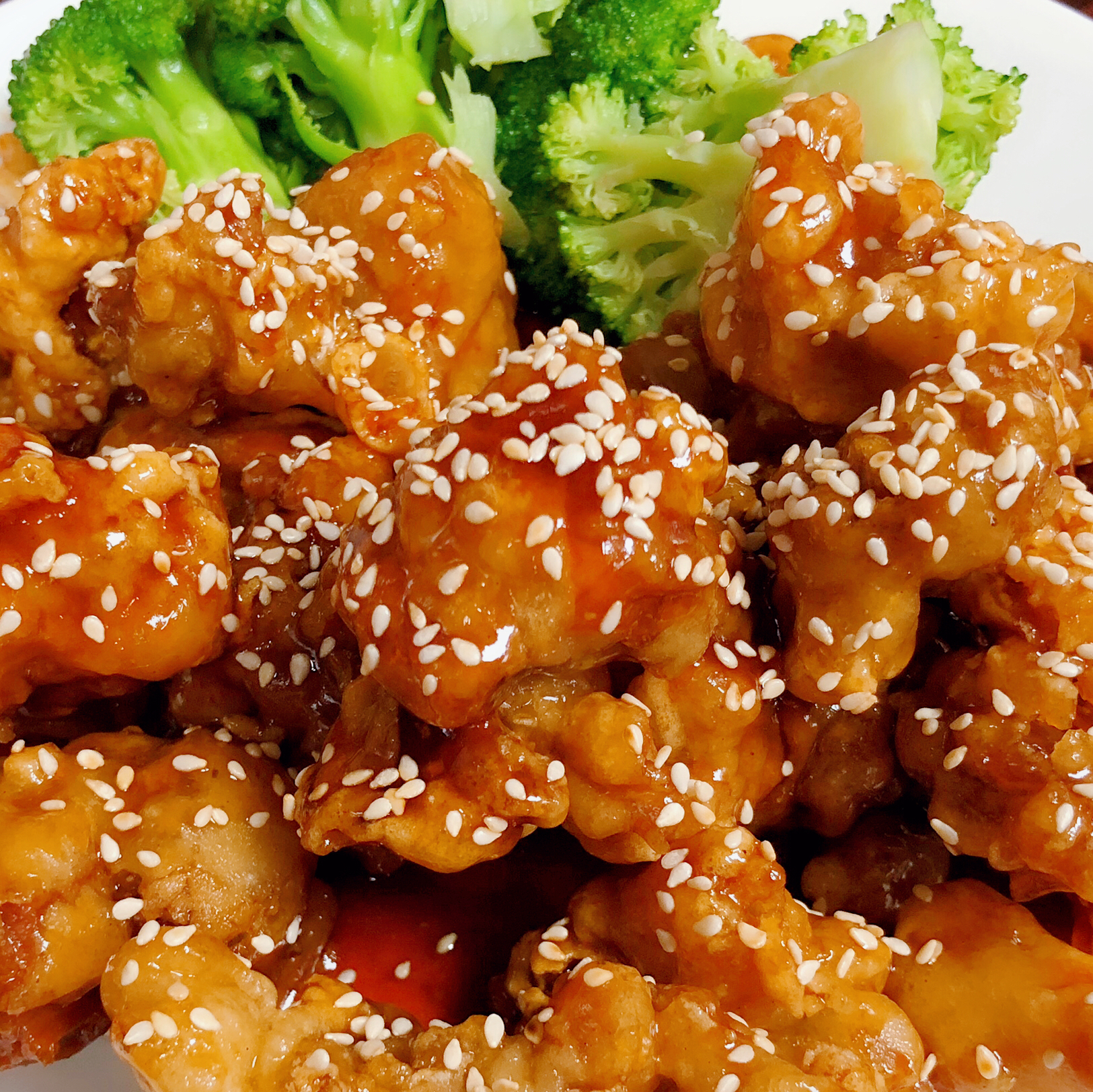 Order C11. Sesame Chicken芝麻鸡 food online from East Wall Chinese Cuisine store, Plano on bringmethat.com