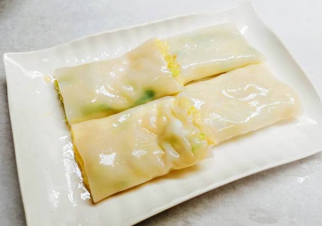 Order Rice Noodle Rolls with Egg and Lettuce 雞蛋生菜腸粉 food online from Peking kitchen store, Brooklyn on bringmethat.com