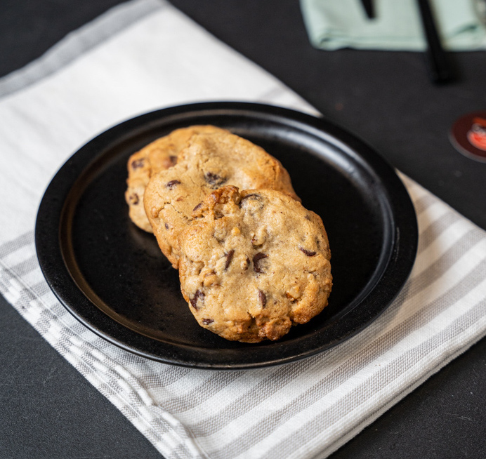 Order Chocolate Chip Cookie food online from Saiga store, Irvine on bringmethat.com