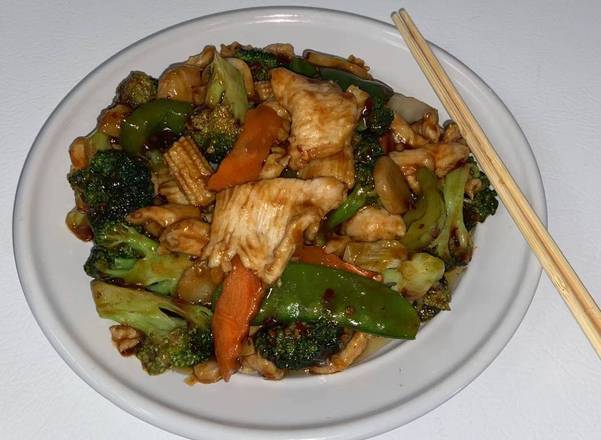 Order Chicken with Mixed Vegetables 素菜鸡 food online from Double Dragon 2 store, Louisville on bringmethat.com