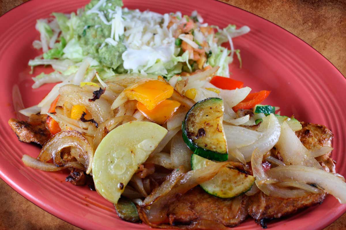 Order Pollo Yucatan food online from Hacienda Fuentes store, Pekin on bringmethat.com
