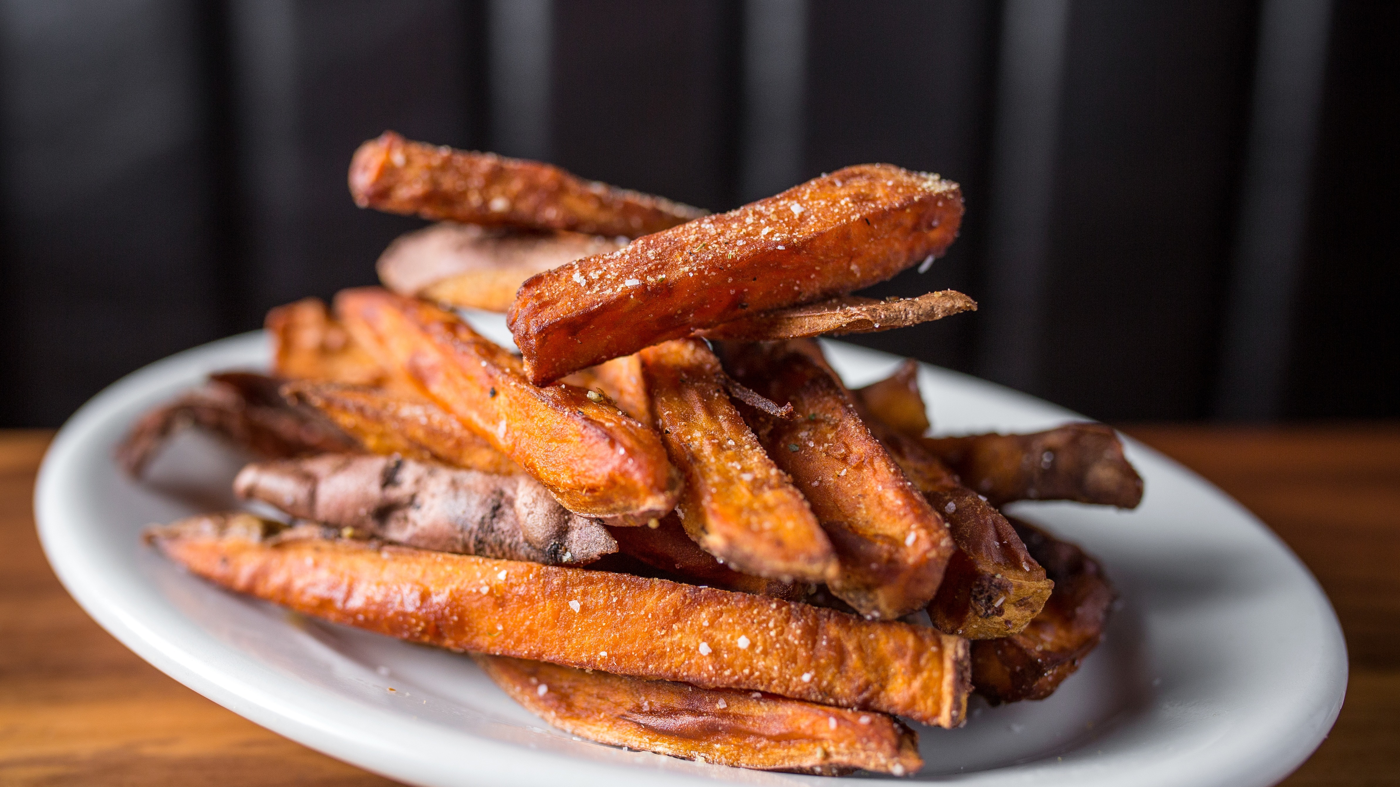 Order Hand Cut Sweet Potato Fries food online from ***doc b's river north $3.99 delivery special*** store, Chicago on bringmethat.com