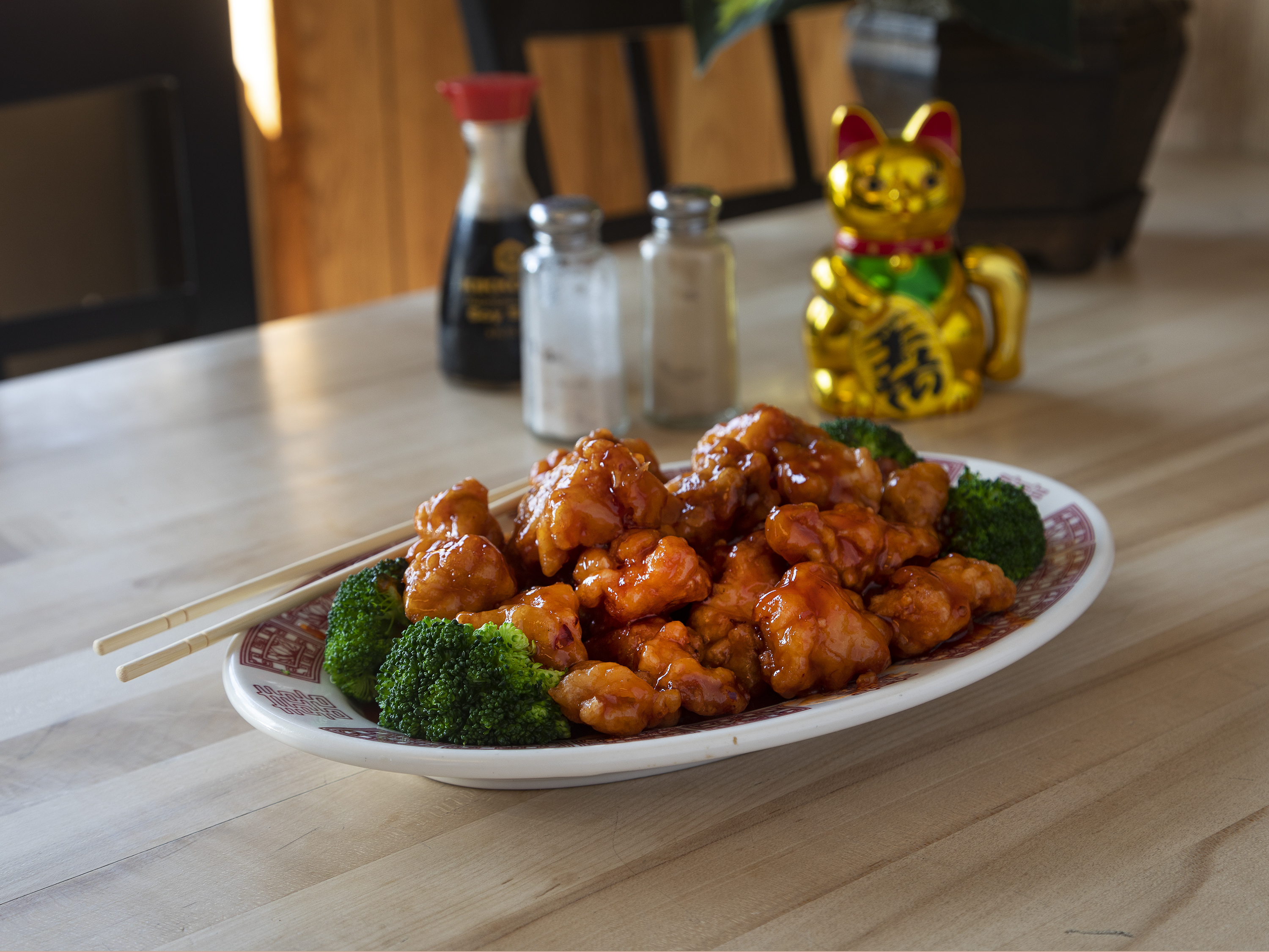 Order General Tso's Chicken food online from Wai Wai House store, Providence on bringmethat.com