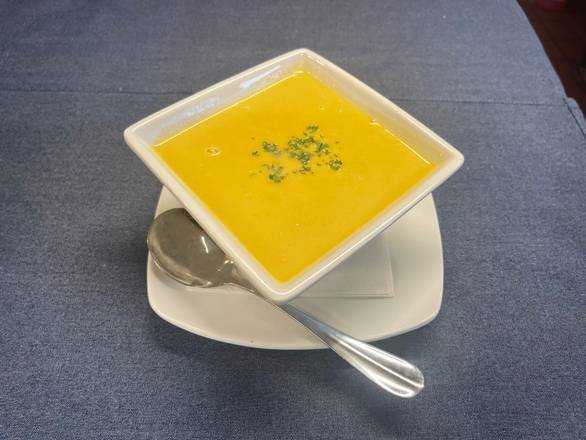 Order Butternut Squash and Apple Bisque food online from Thames Waterside Bar And Grill store, Bristol on bringmethat.com