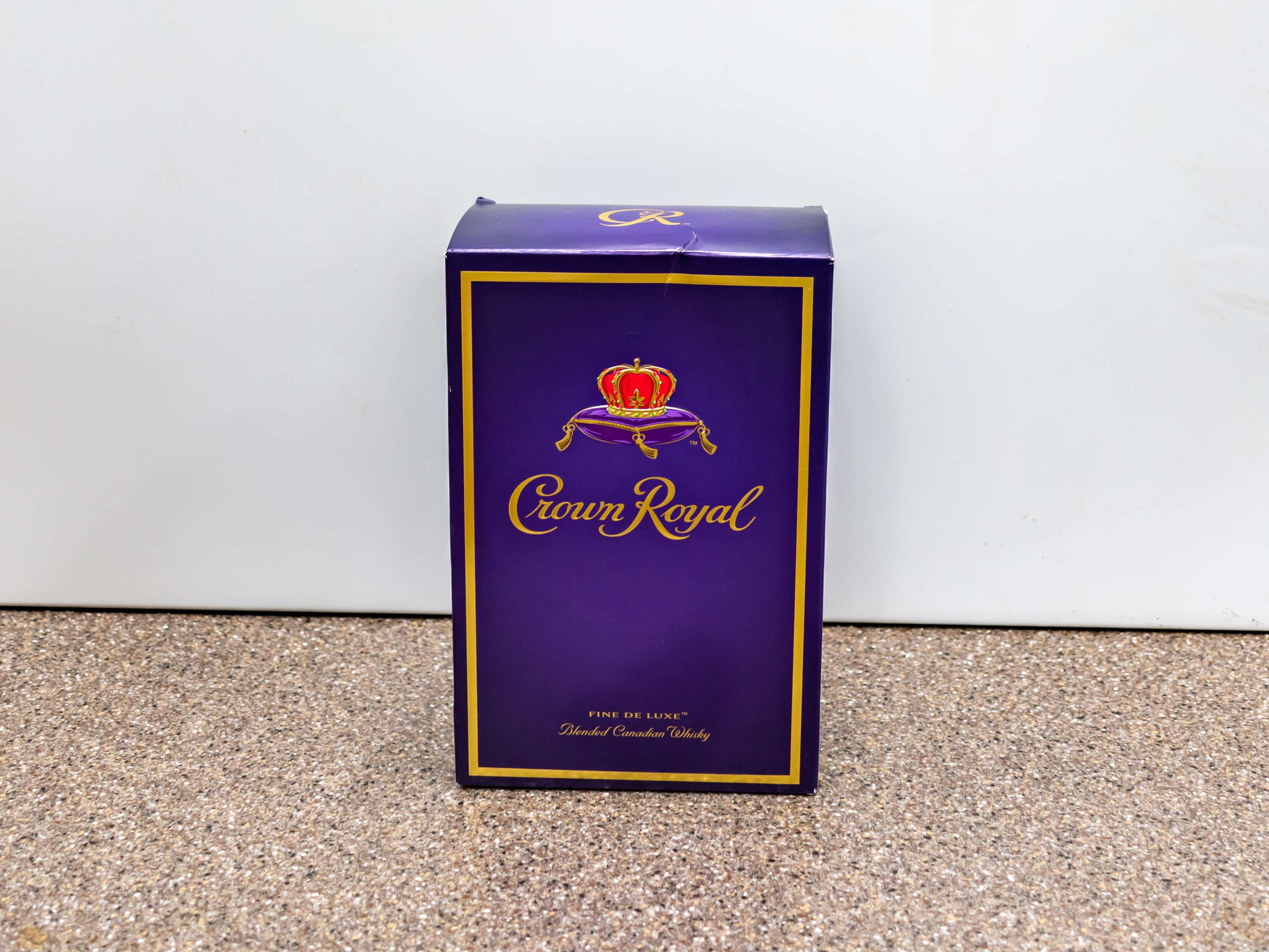 Order Crown Royal Fine Deluxe Blended Canadian Whisky food online from Kangaroo Food Mart store, Cathedral City on bringmethat.com