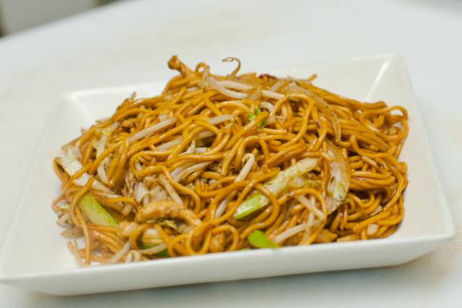 Order Chicken Lo Mein food online from Go china store, Pasadena on bringmethat.com