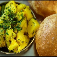 Order 2 Pieces of Puri and Aloo Bhaji Platter food online from Kamdar Plaza store, Chicago on bringmethat.com