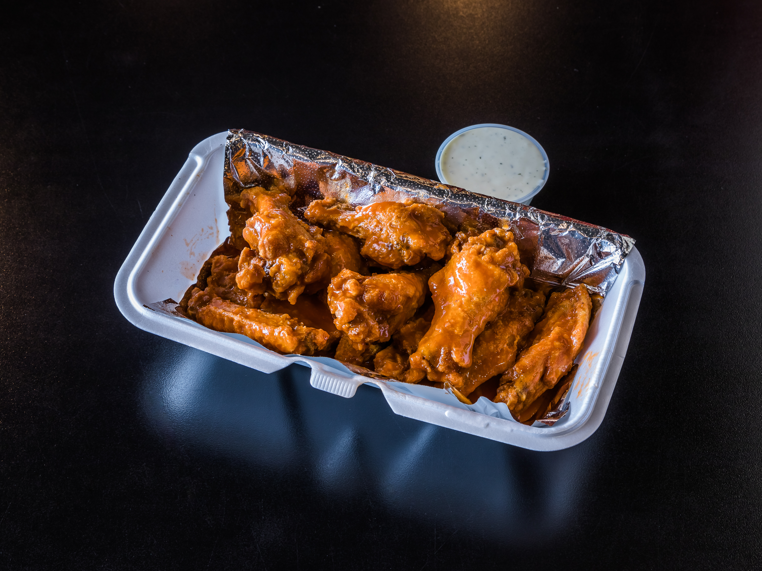 Order Chicken Wings food online from Geno's Giant Slice store, Gilbert on bringmethat.com