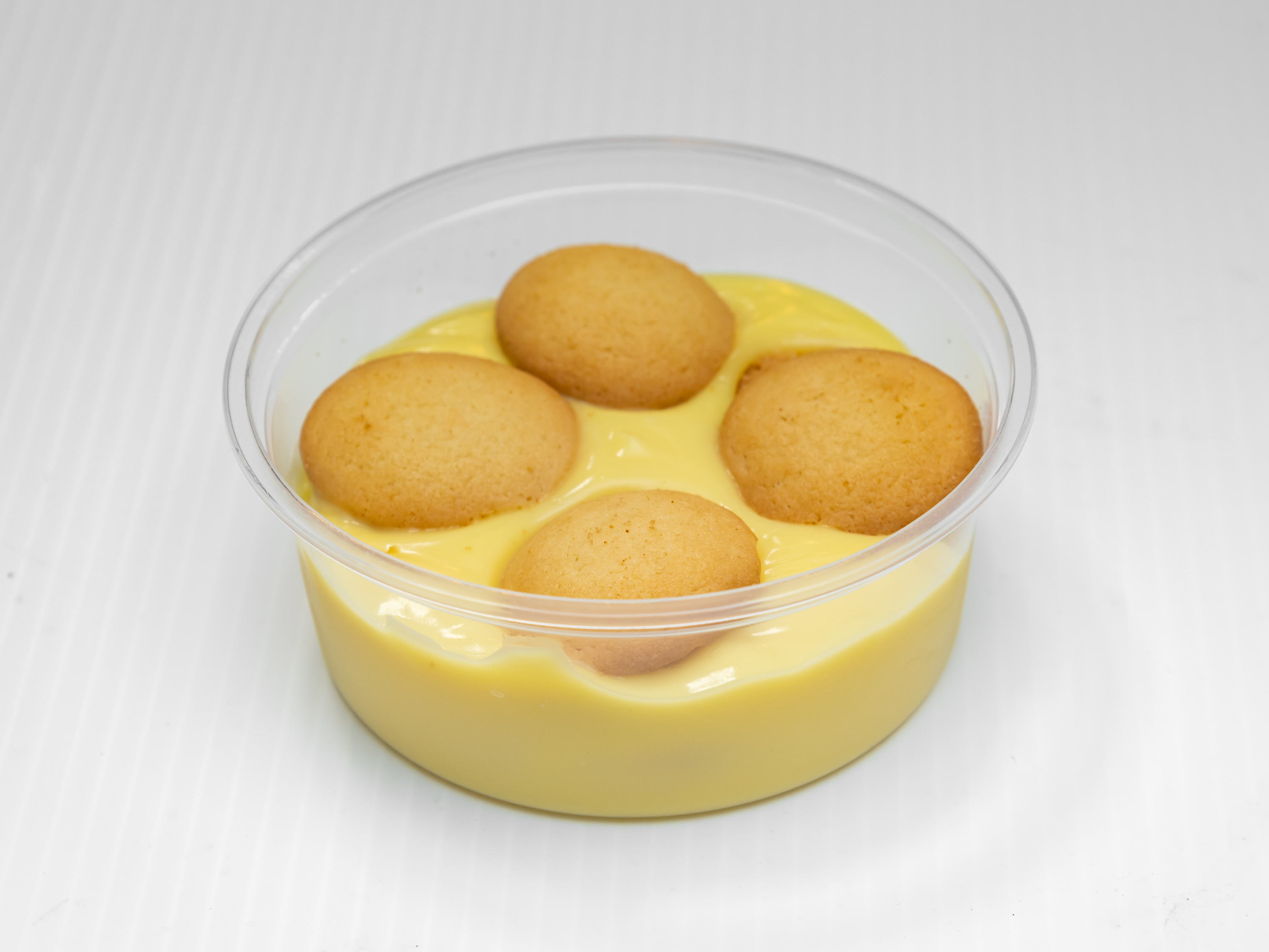 Order Banana Pudding food online from Crown Fried Chicken store, Newark on bringmethat.com