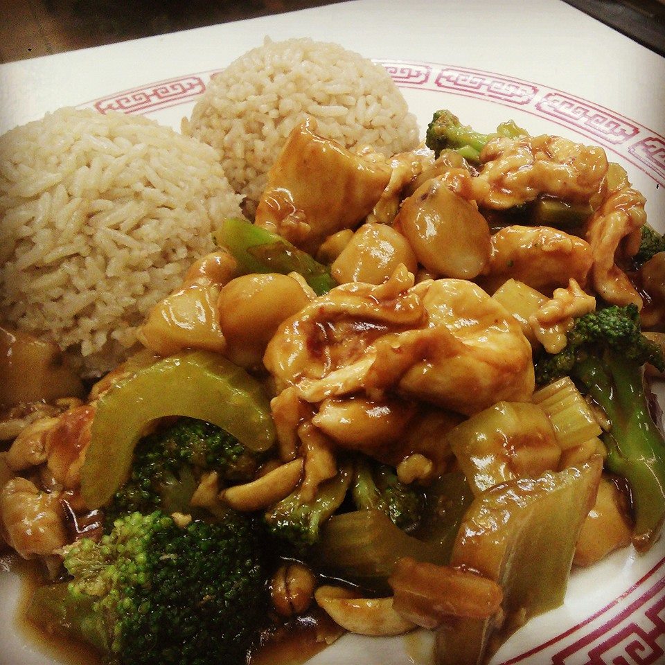 Order 67. Kung Pao Chicken food online from Great Win Chinese Restaurant store, Irondequoit on bringmethat.com