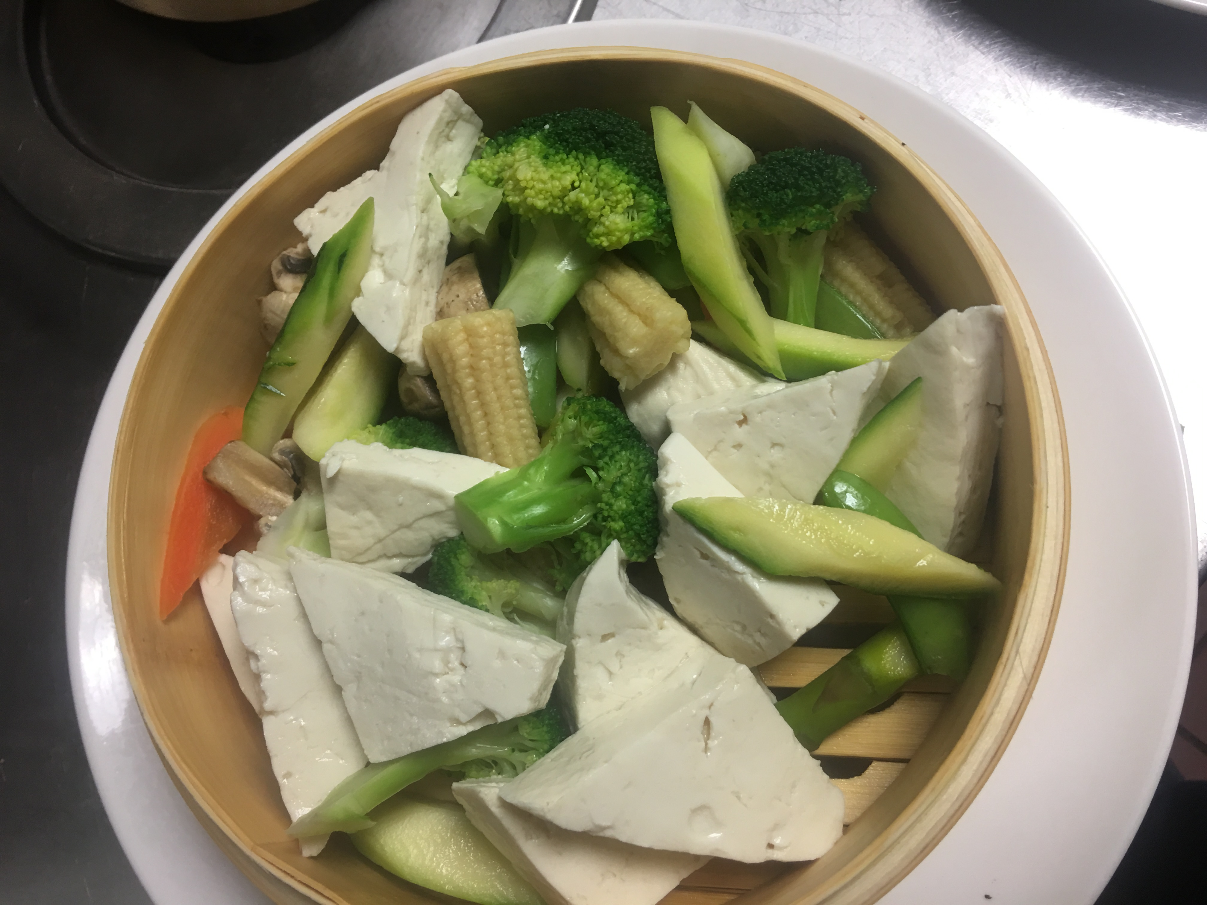 Order H4. Steamed Mixed Vegetable with Tofu food online from Peking Tokyo store, Langhorne on bringmethat.com