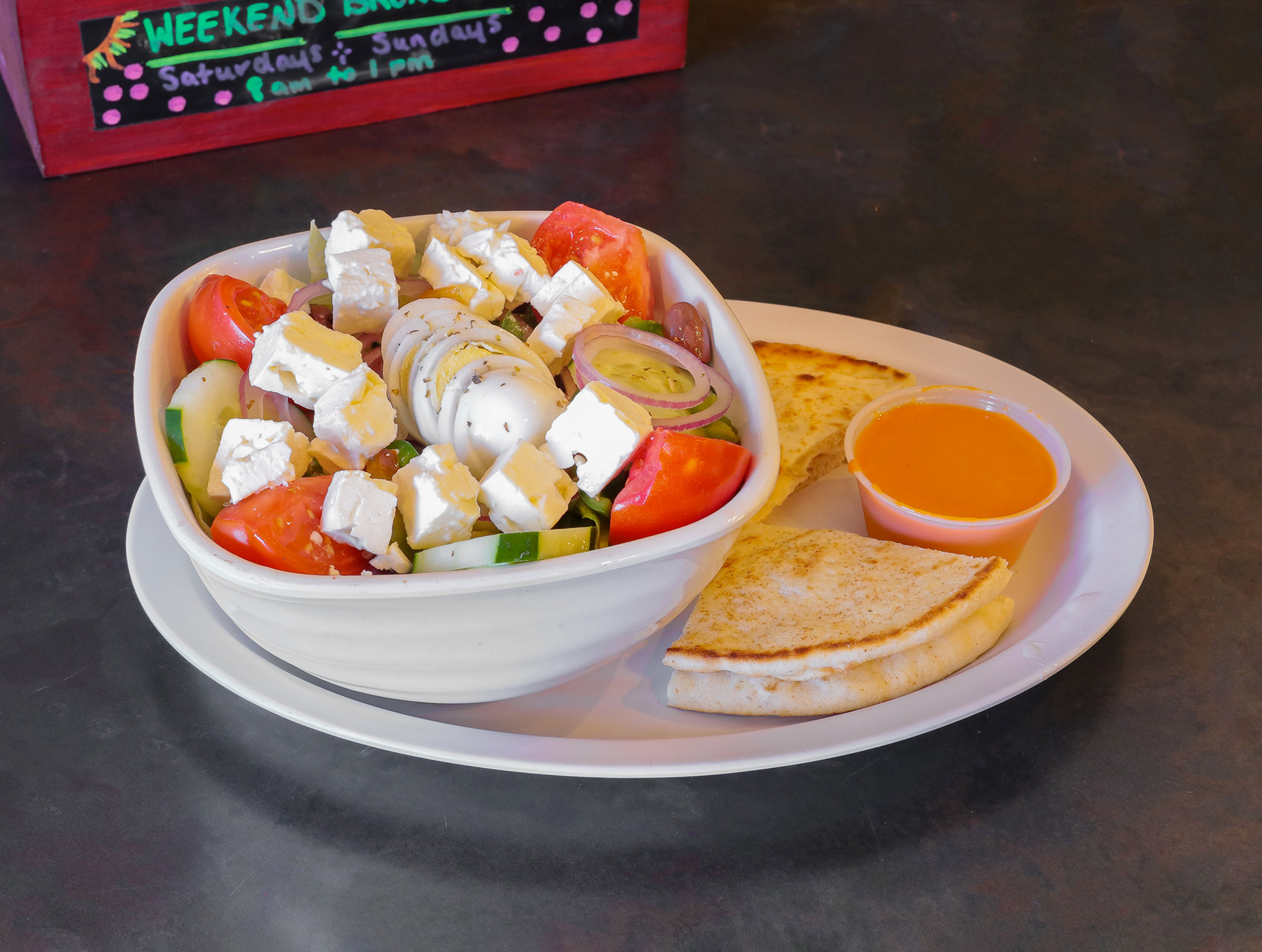 Order Greek Salad food online from Petes Famous Pizza Restaurant store, Philadelphia on bringmethat.com