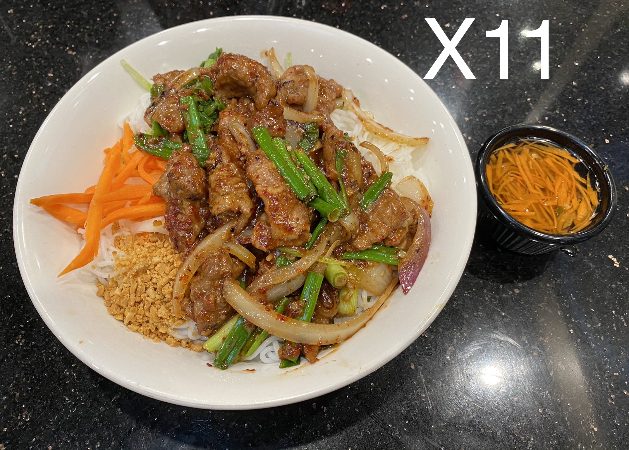 Order X11. Vermicelli Stir Fried with Beef, Lemongrass and Pepper food online from Pho One Restaurant store, Hurst on bringmethat.com