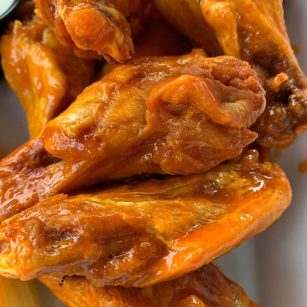 Order Wings food online from Commonwealth store, Chicago on bringmethat.com
