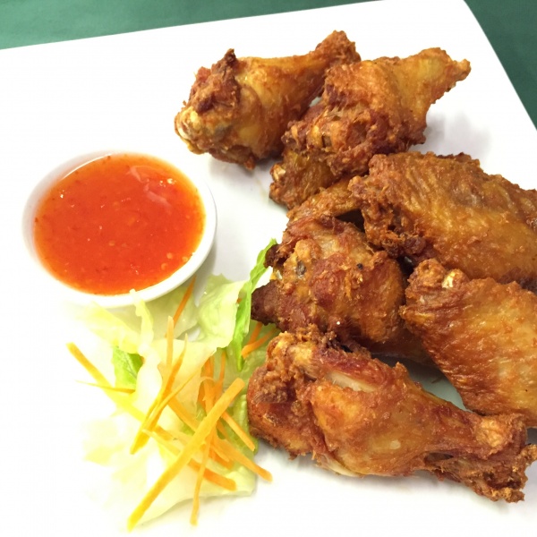 Order 8 Fried Chicken Wings food online from Mint chinese and thai cuisine store, Chamblee on bringmethat.com