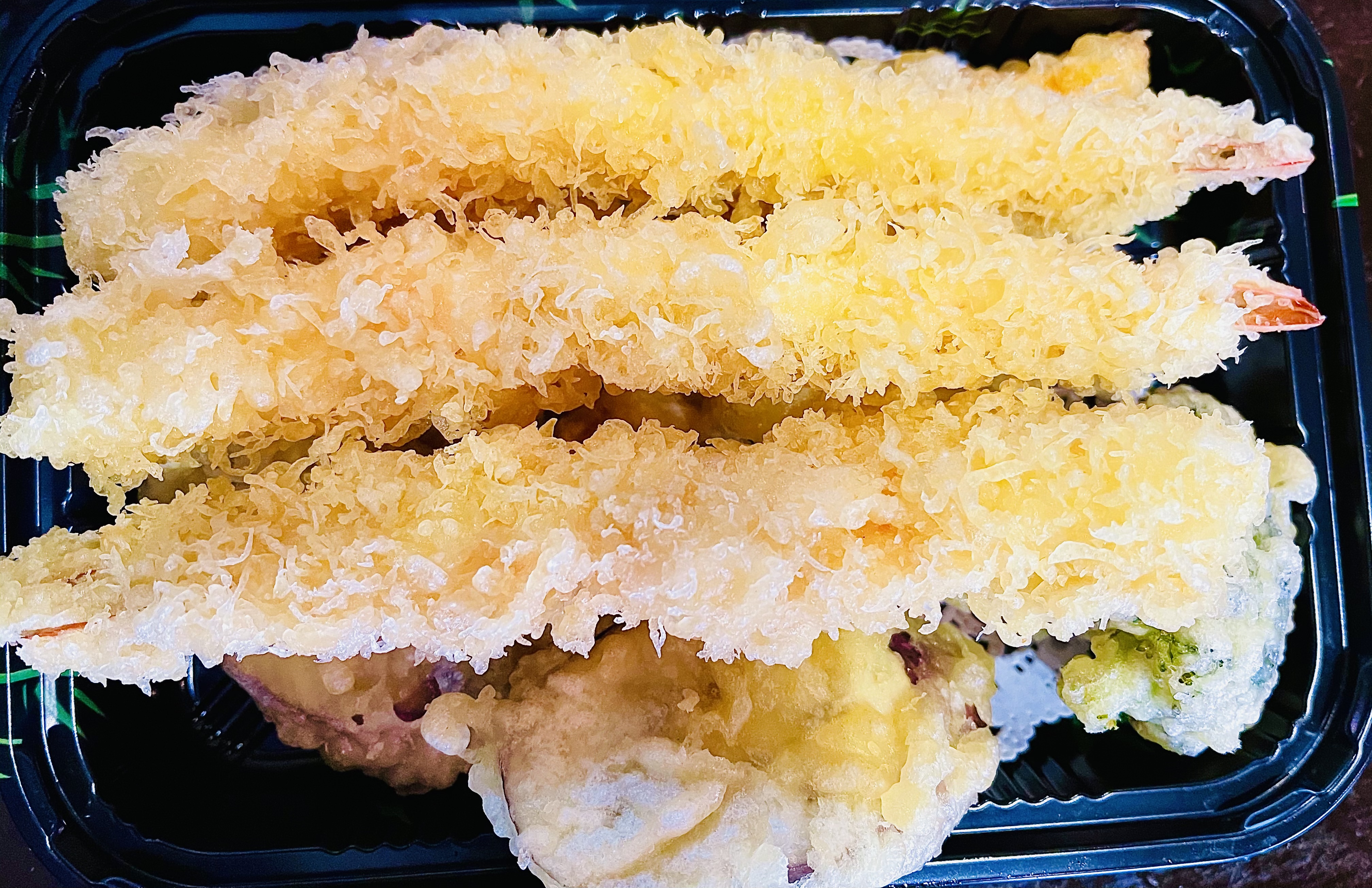 Order Shrimp Tempura Lunch Special food online from Akimoto sushi store, New York on bringmethat.com