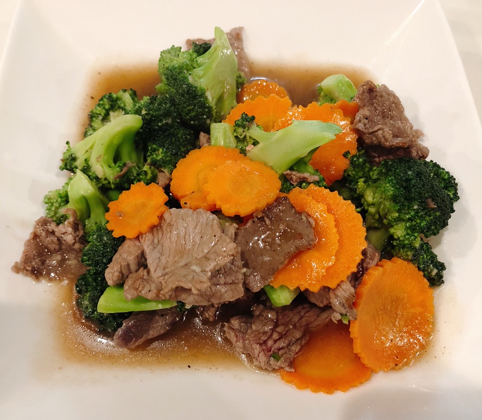 Order M6. Broccoli Oyster Sauce food online from Luv n Eat Thai Cuisine store, Camarillo on bringmethat.com