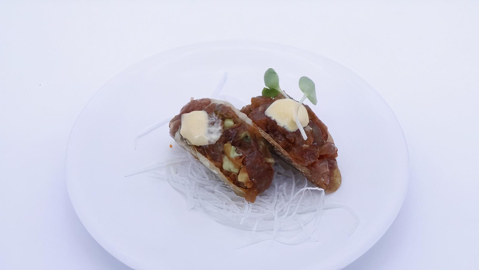 Order Tuna Taco (2 Pieces) food online from Sapporo Revolving Sushi store, Las Vegas on bringmethat.com