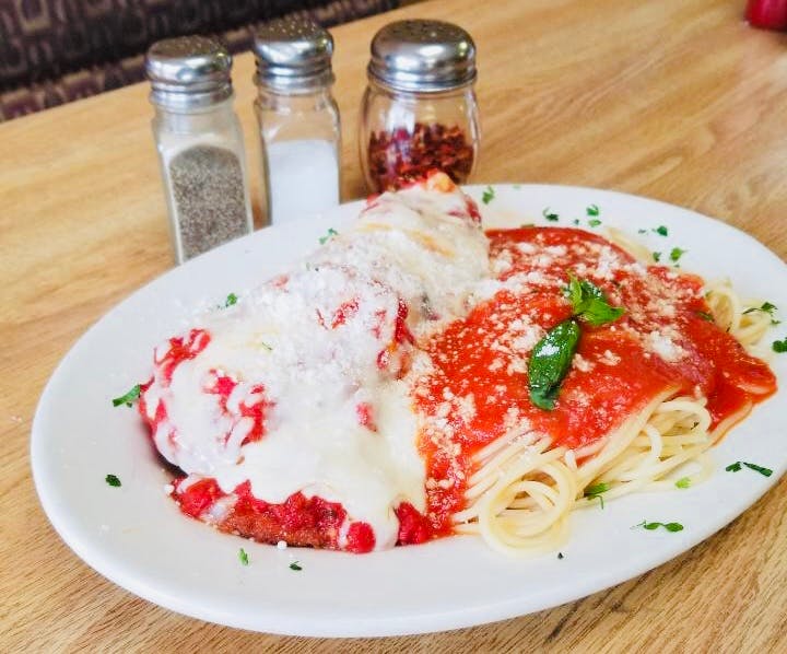 Order Chicken Parmigiana - Entree food online from Nonna Rosa Pizzeria store, Norristown on bringmethat.com