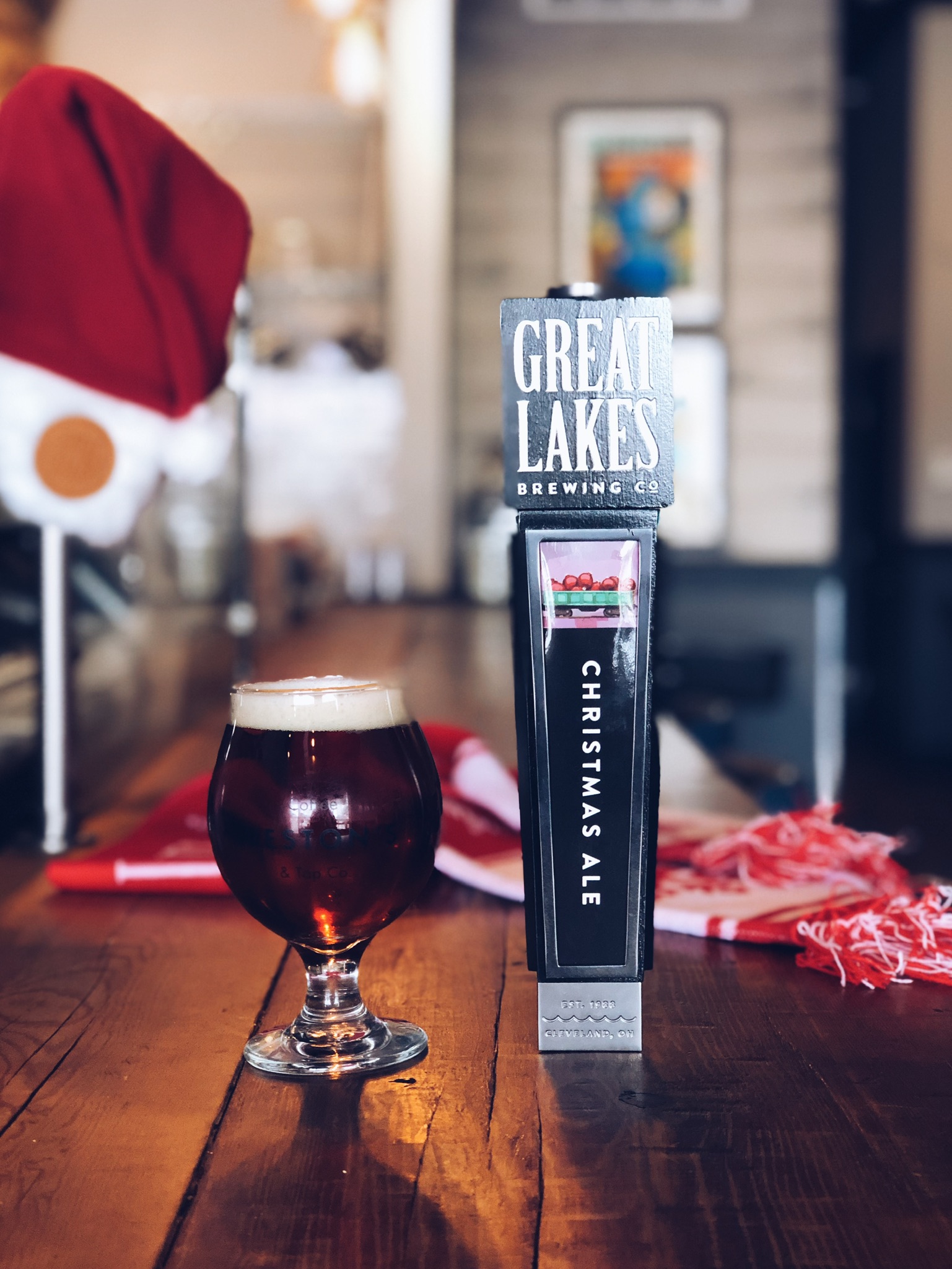 Order Great Lakes- Christmas Ale (32 oz Howler) food online from Weston's Coffee & Tap Co. store, Chicago on bringmethat.com