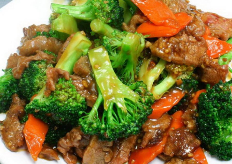 Order 76. Beef with Broccoli food online from Evergreen store, Corning on bringmethat.com