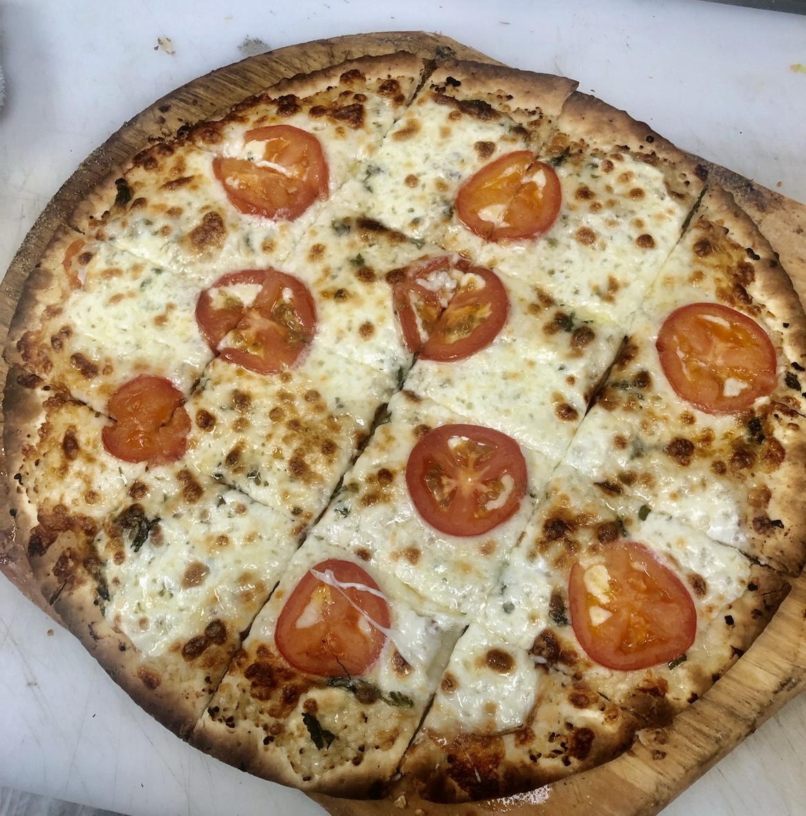 Order 14” Margherita Pizza food online from Tipsy Bar And Pizza store, Huntley on bringmethat.com