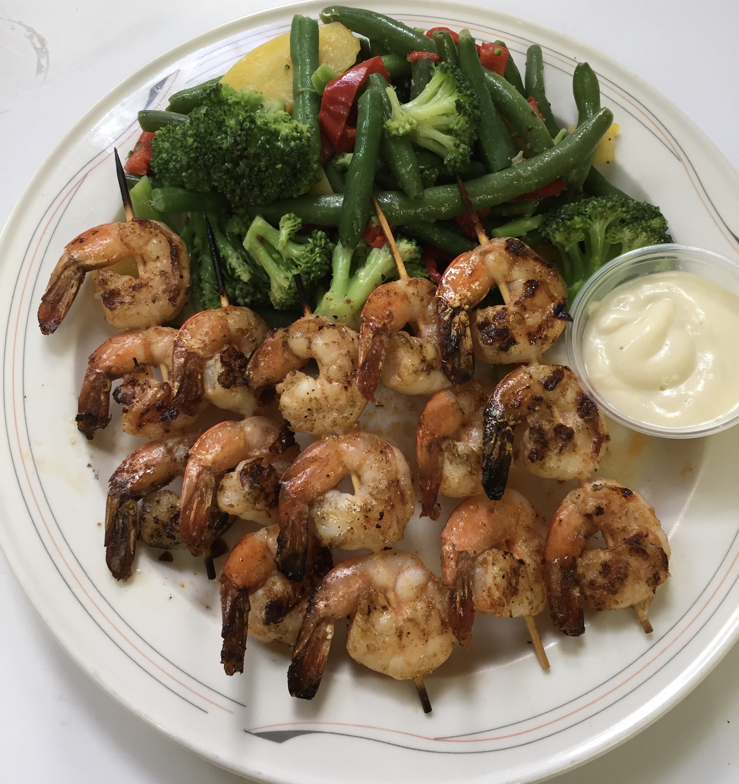 Order 15 Piece Grilled Shrimp food online from Pizza & Fish Express store, Detroit on bringmethat.com