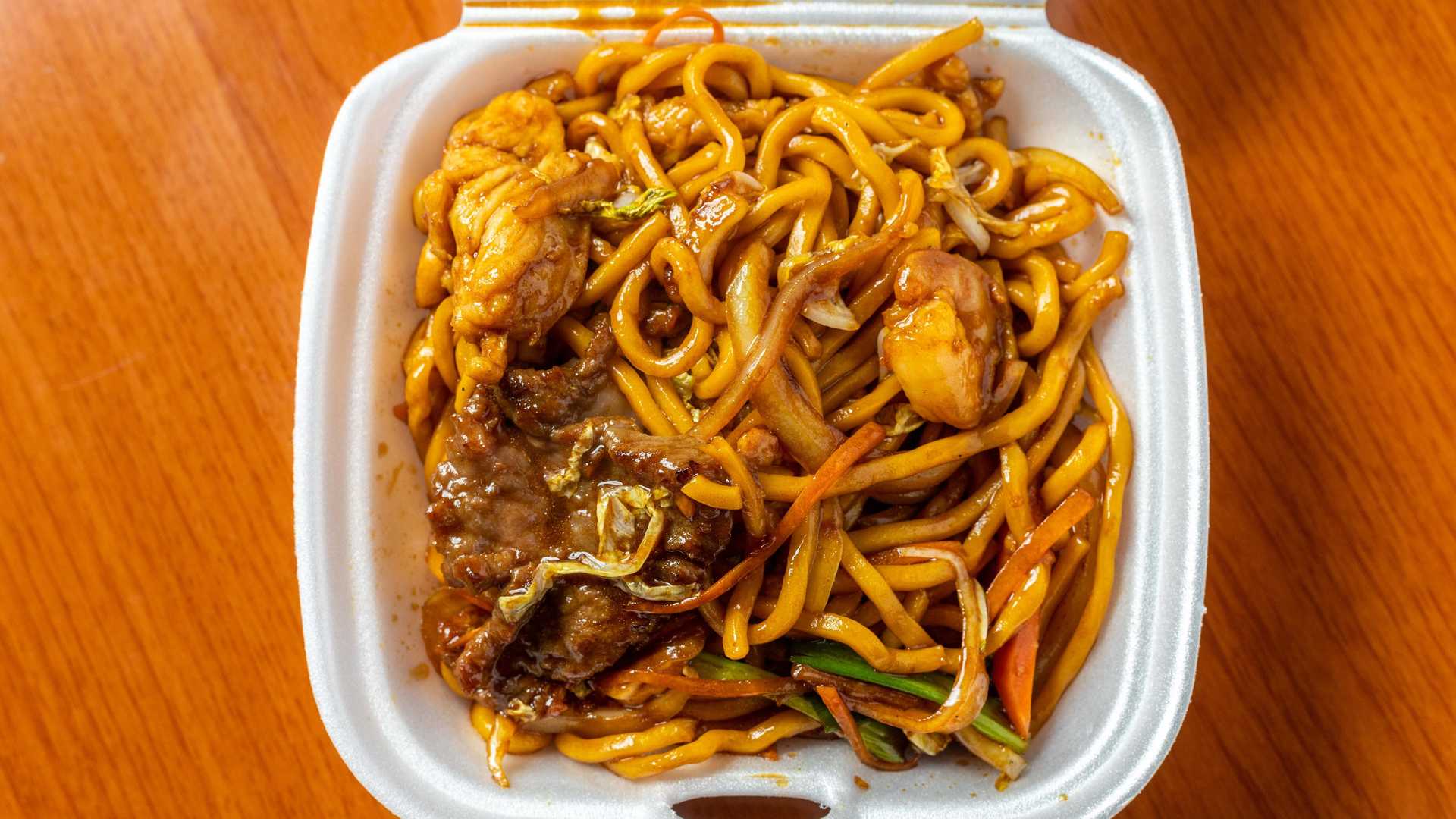 Order House Special Lo Mein food online from Bamboo Garden store, Charlotte on bringmethat.com
