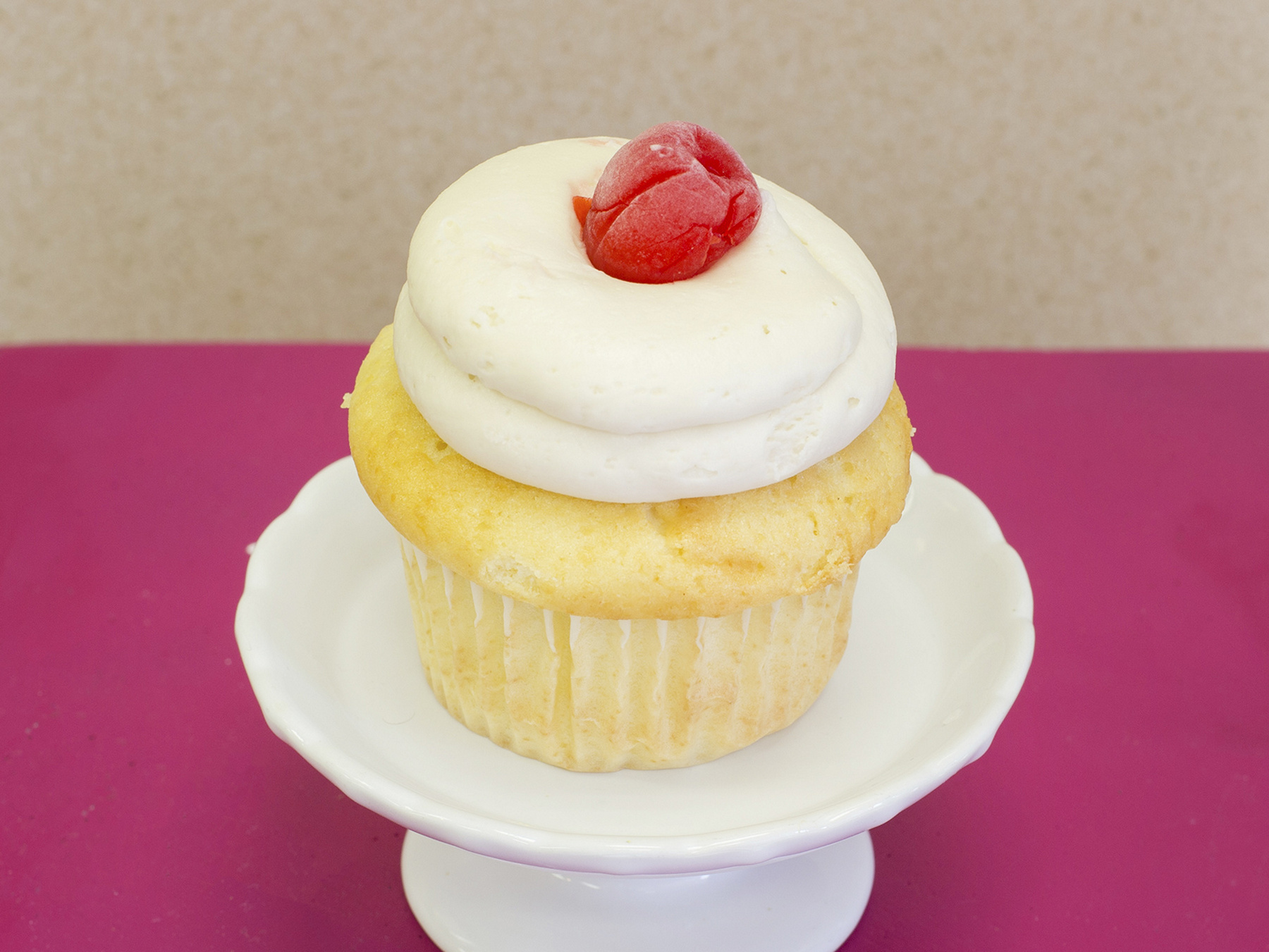 Order Cheesecake Cupcake-Cream Cheese Icing food online from Livay Sweet Shop store, Plainfield on bringmethat.com