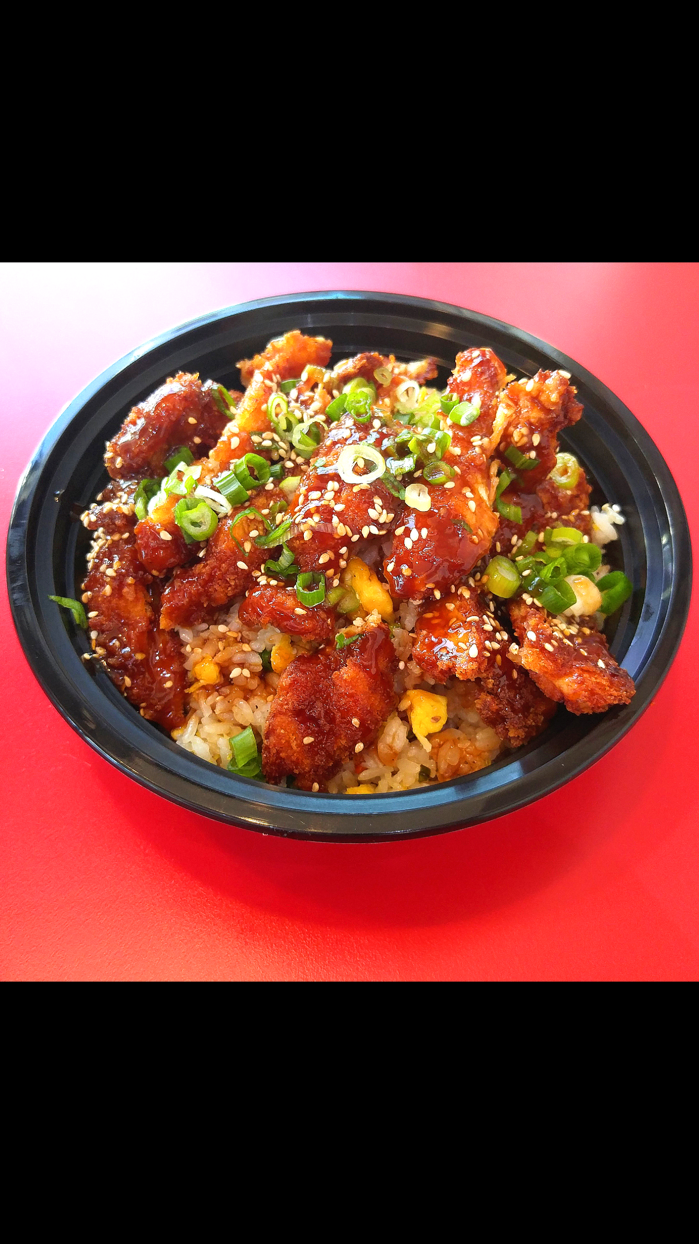 Order 8. Chicken & Rice Bowl food online from Wings 2 Go store, Inglewood on bringmethat.com