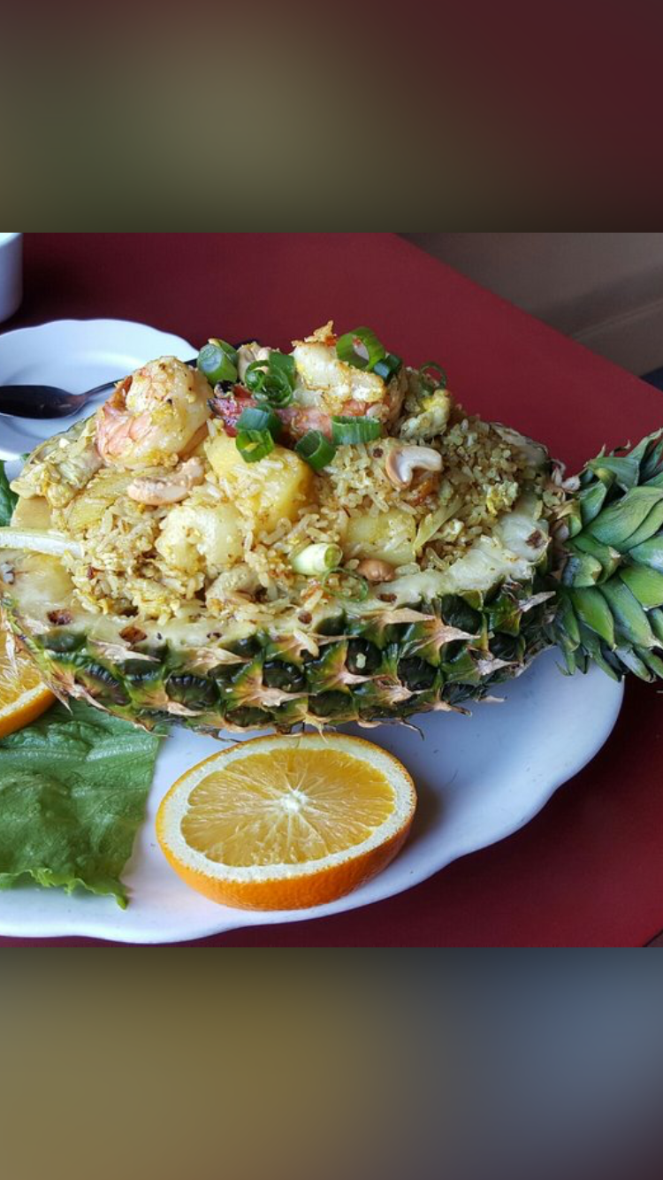 Order Islander Fried Rice food online from The Dish Thai Fusion Cuisine store, Studio City on bringmethat.com