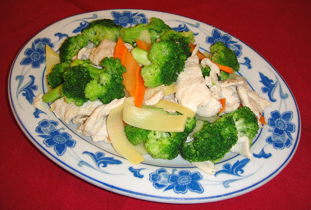 Order 602. Chicken with Broccoli food online from Wang's store, Dallas on bringmethat.com