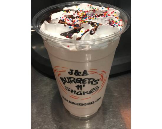 Order Black n' White Milkshake food online from Burgers N' Shakes store, New York on bringmethat.com