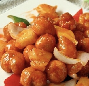 Order Sweet and Sour Chicken food online from Tra Ling Oriental Cafe store, Boulder on bringmethat.com