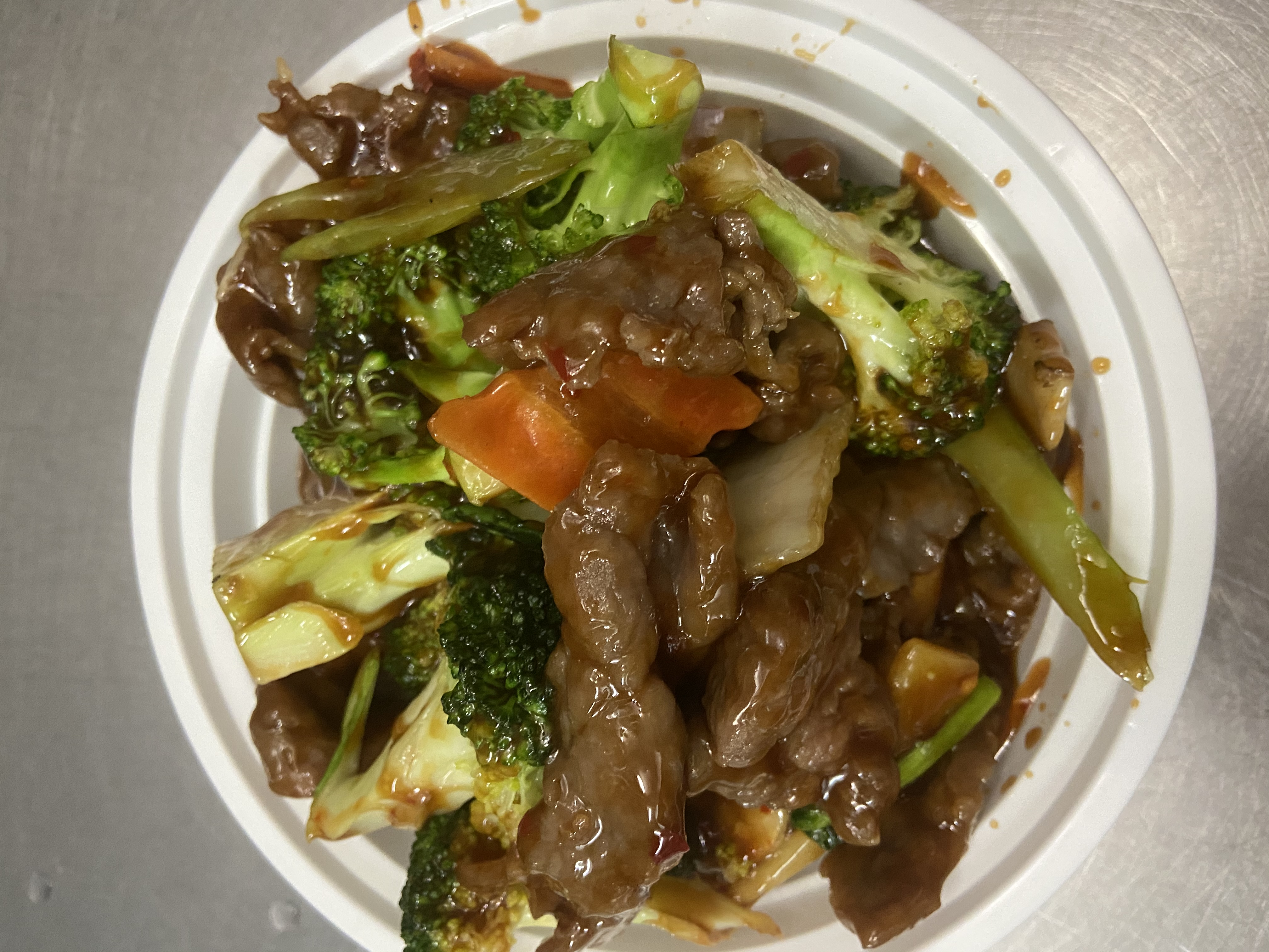 Order 70. Beef with Oyster Sauce food online from New Jin Xin store, Brooklyn on bringmethat.com