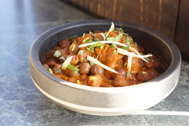 Order Chana Masala food online from Inchin Indian Kitchen store, San Jose on bringmethat.com