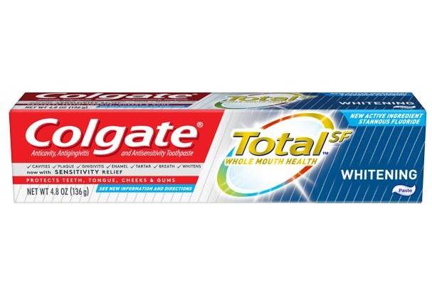 Order Colgate Total Whitening Toothpaste, 6.4 Ounce food online from Pit Stop Liquor Mart store, El Monte on bringmethat.com