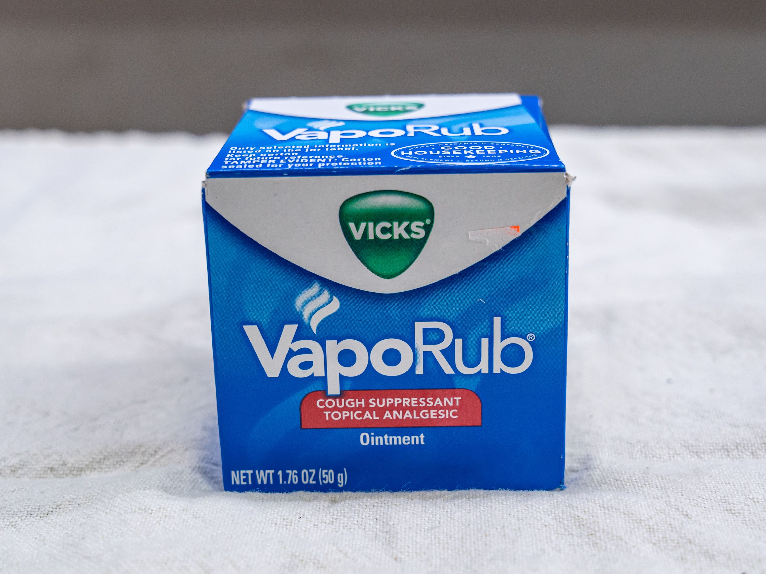 Order Vicks  VapoRub Ointment -1.76oz food online from Quentin Deli and Grocery store, Brooklyn on bringmethat.com