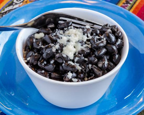 Order Side of Black Beans food online from Los Jefes Tortilleria & Grill store, New orleans on bringmethat.com
