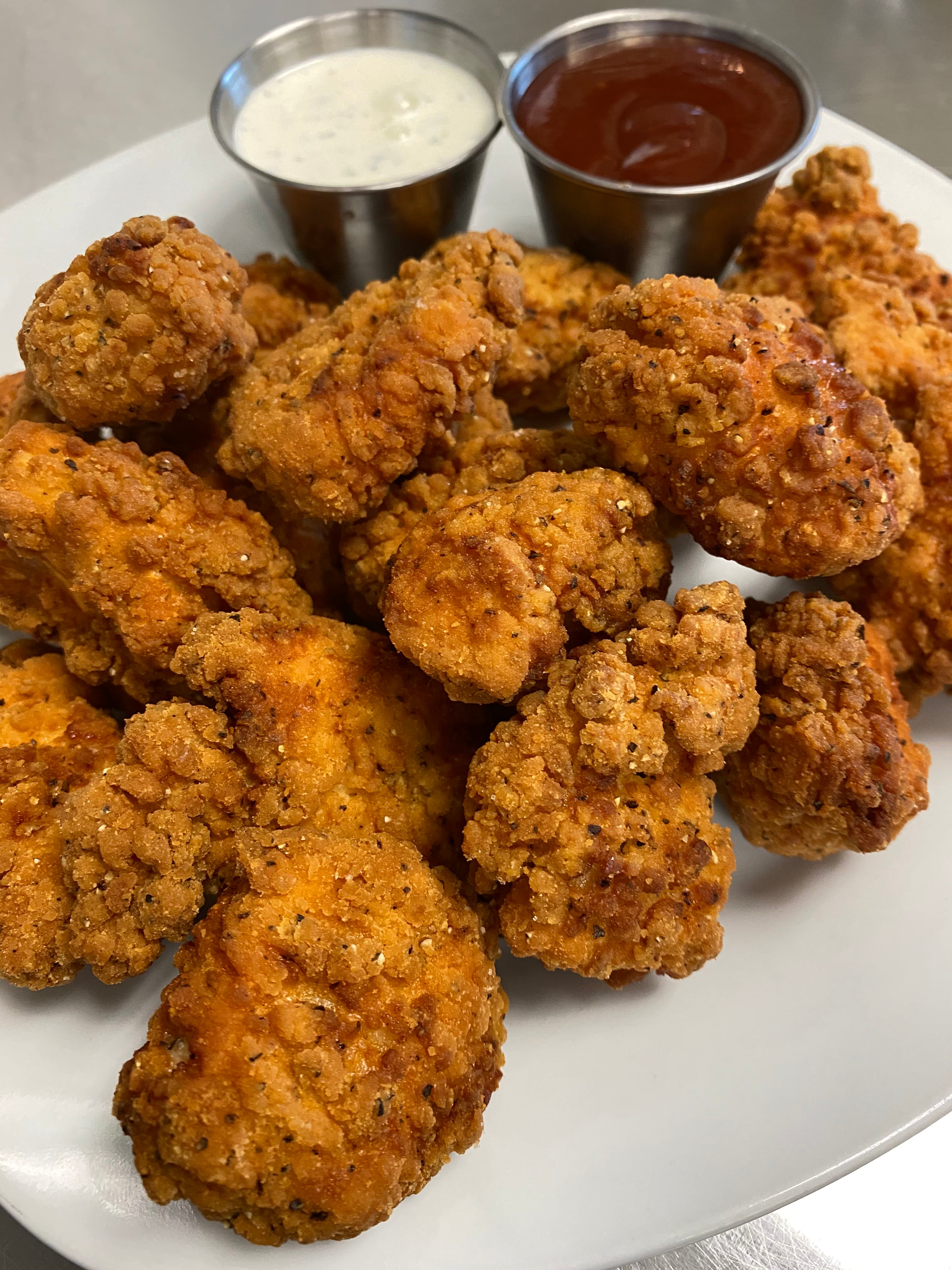 Order Boneless Wings - 10 Pieces food online from Pizza Mia store, Grand Blanc on bringmethat.com