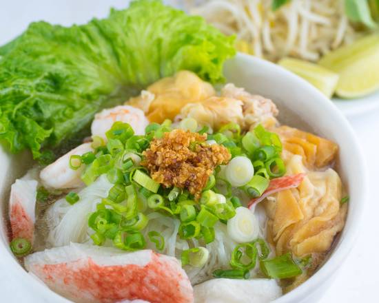 Order 22. House Special Wonton food online from Pho Whittier store, Whittier on bringmethat.com