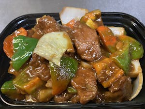 Order 34. Pepper Steak food online from Redwood Chinese Restaurant store, Clarksville on bringmethat.com