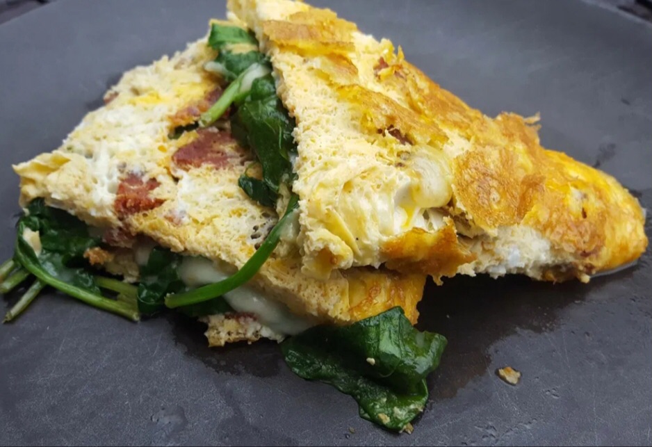 Order Spinach and Mozzarella Cheese Omelette  food online from Bagels & More store, Edgewater on bringmethat.com