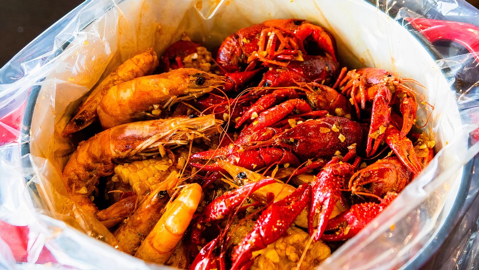 Order Combo 1 (1/2 lb) food online from Old Town Crab store, Lawrenceville on bringmethat.com