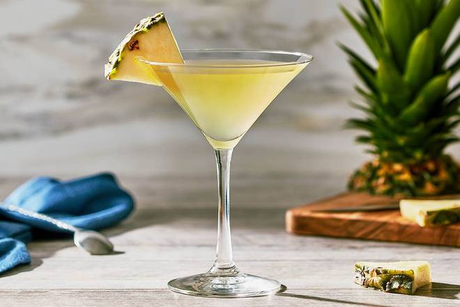 Order Crushed Pineapple Martini food online from 752-Bonefish Grill store, Charlottesville on bringmethat.com